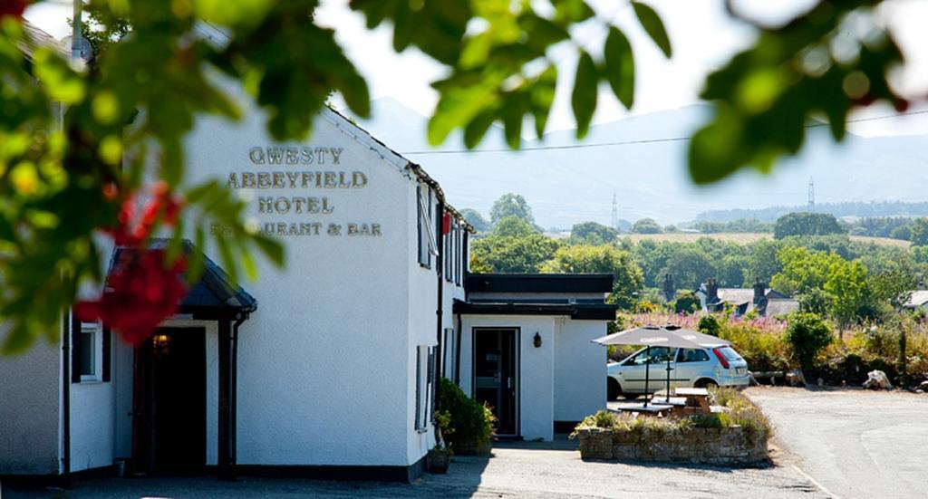 Отель Abbeyfield Бангор Экстерьер фото